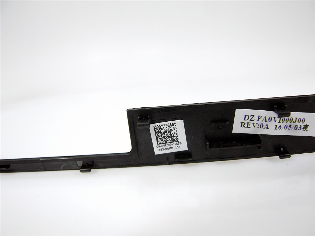 MR0RP DELL Latitude E6540 rámeček kolem klávesnice (trim bezel)  