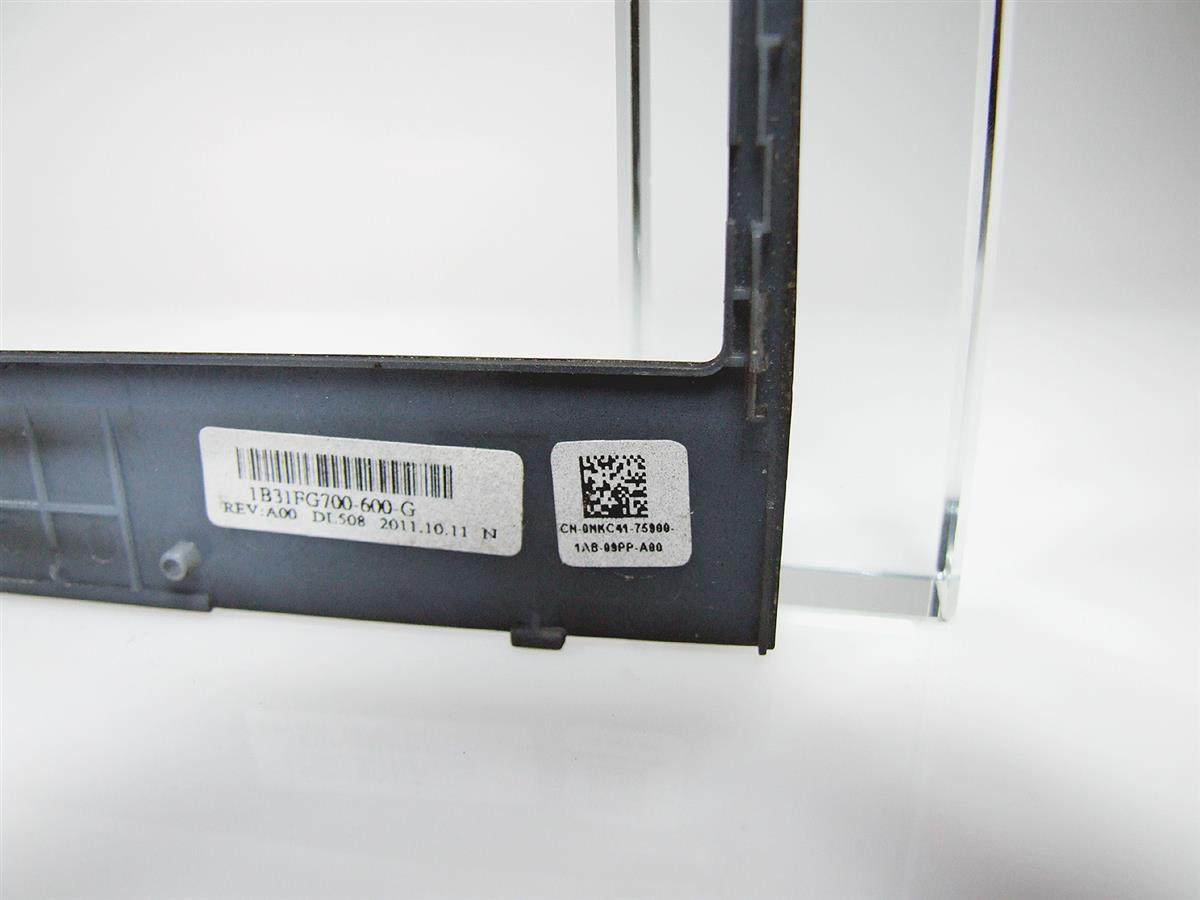 NKC41 DELL Precision M4600 rámeček kolem klávesnice (trim bezel)