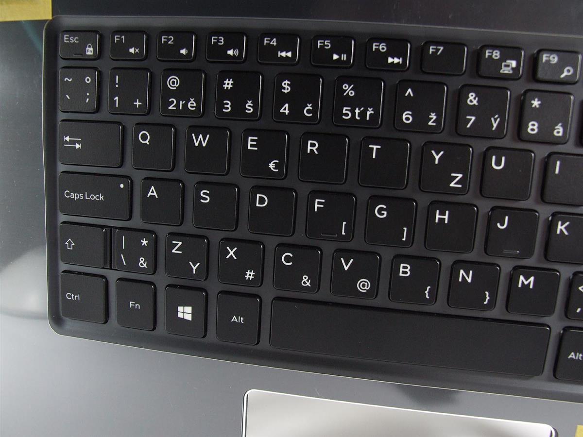 30XGN PTGCR VK4VT DELL Vostro 14 5468 klávesnice s palmrestem (česká, podsvícená)
