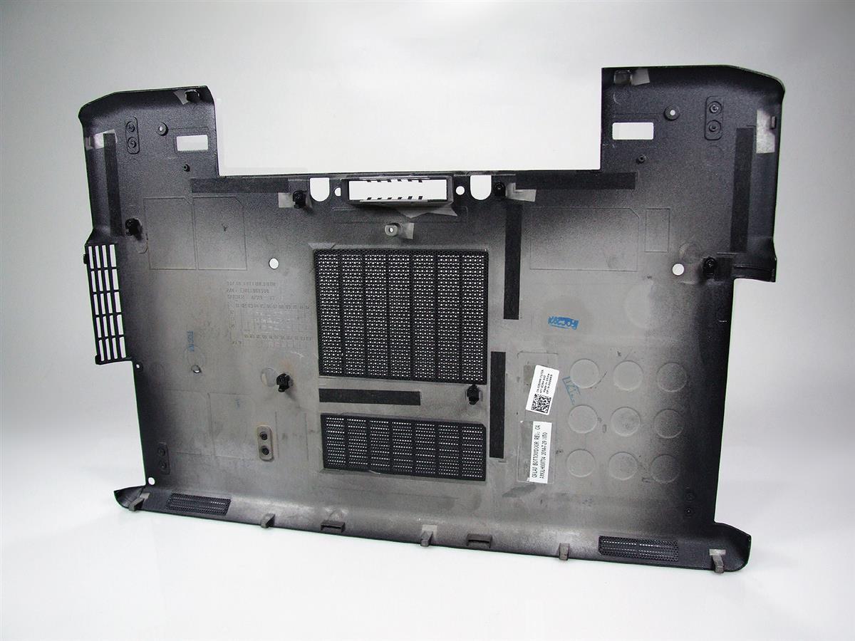 054M5 DELL Latitude E6530 spodní kryt (servisní panel)