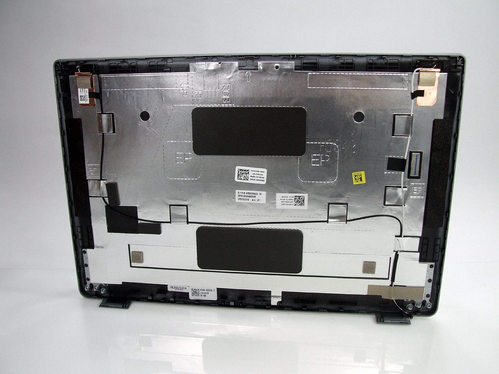 PYXR6 DW98X DELL Precision 3470 zadní kryt displaye (LCD back cover)