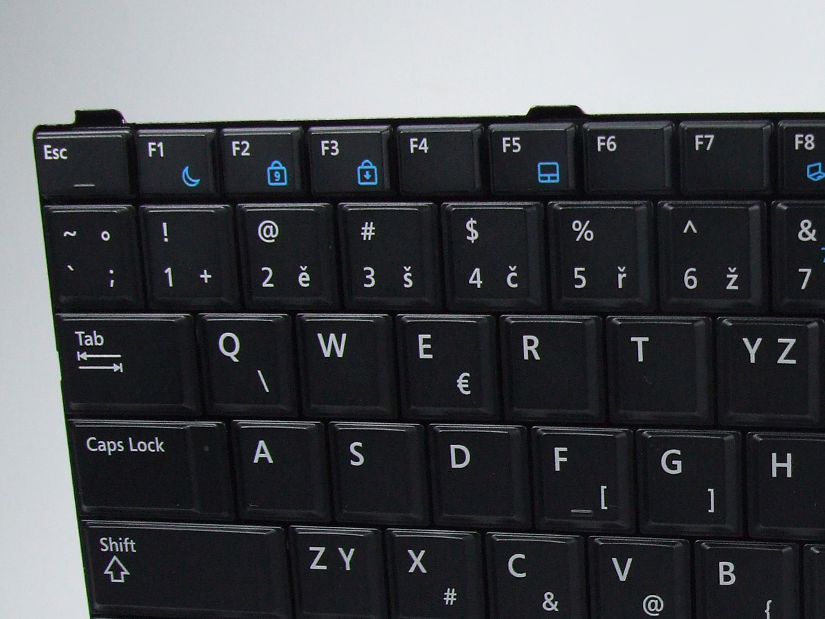 8KF8N 4DDR9 DELL Latitude E6330 česká klávesnice