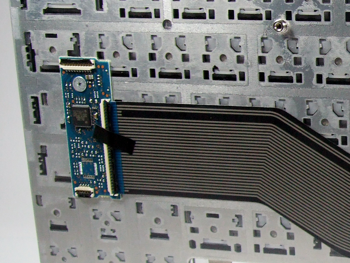 8KF8N 4DDR9 DELL Latitude E6330 česká klávesnice