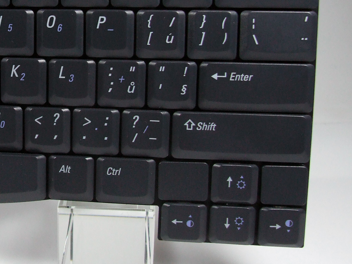 4J375 DELL Latitude C840 česká klávesnice