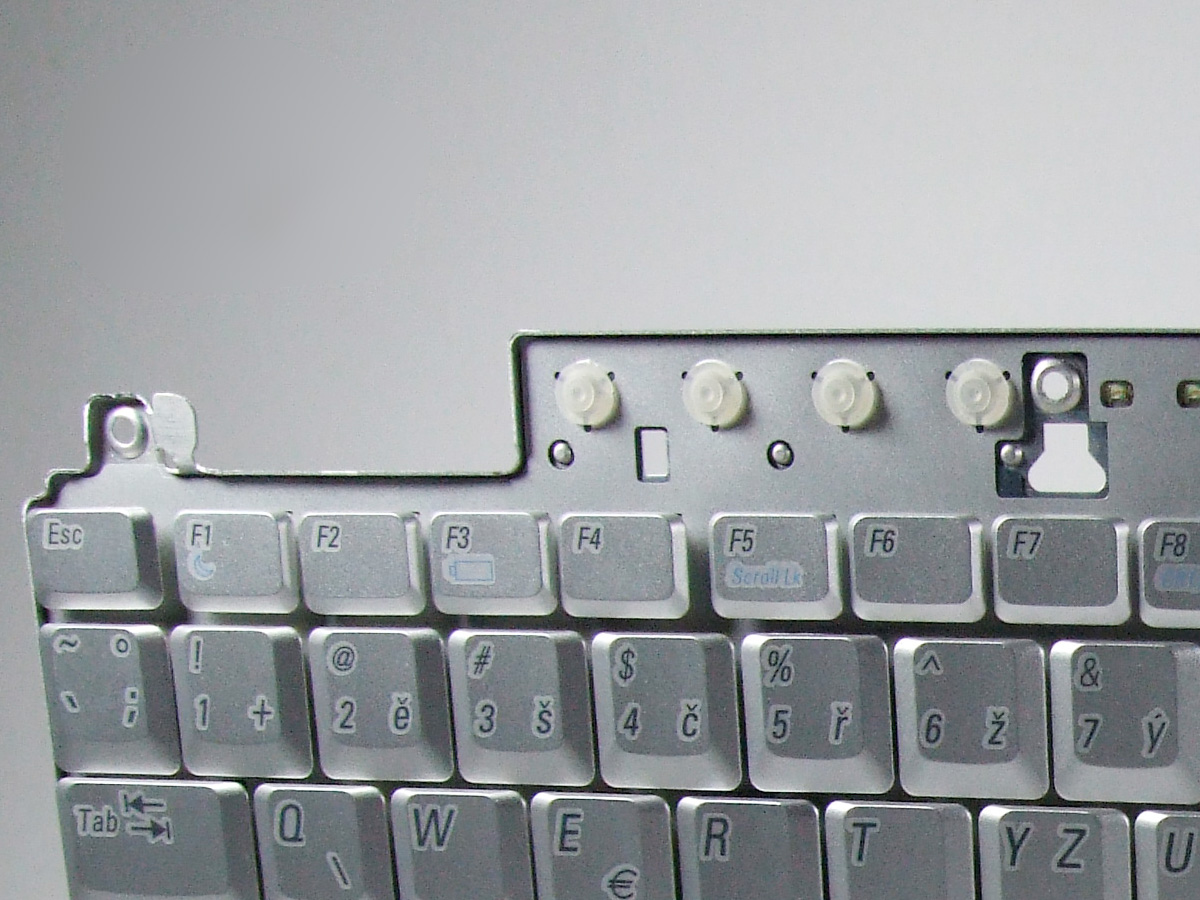 DY696 DELL Inspiron 1720 1721 česká klávesnice