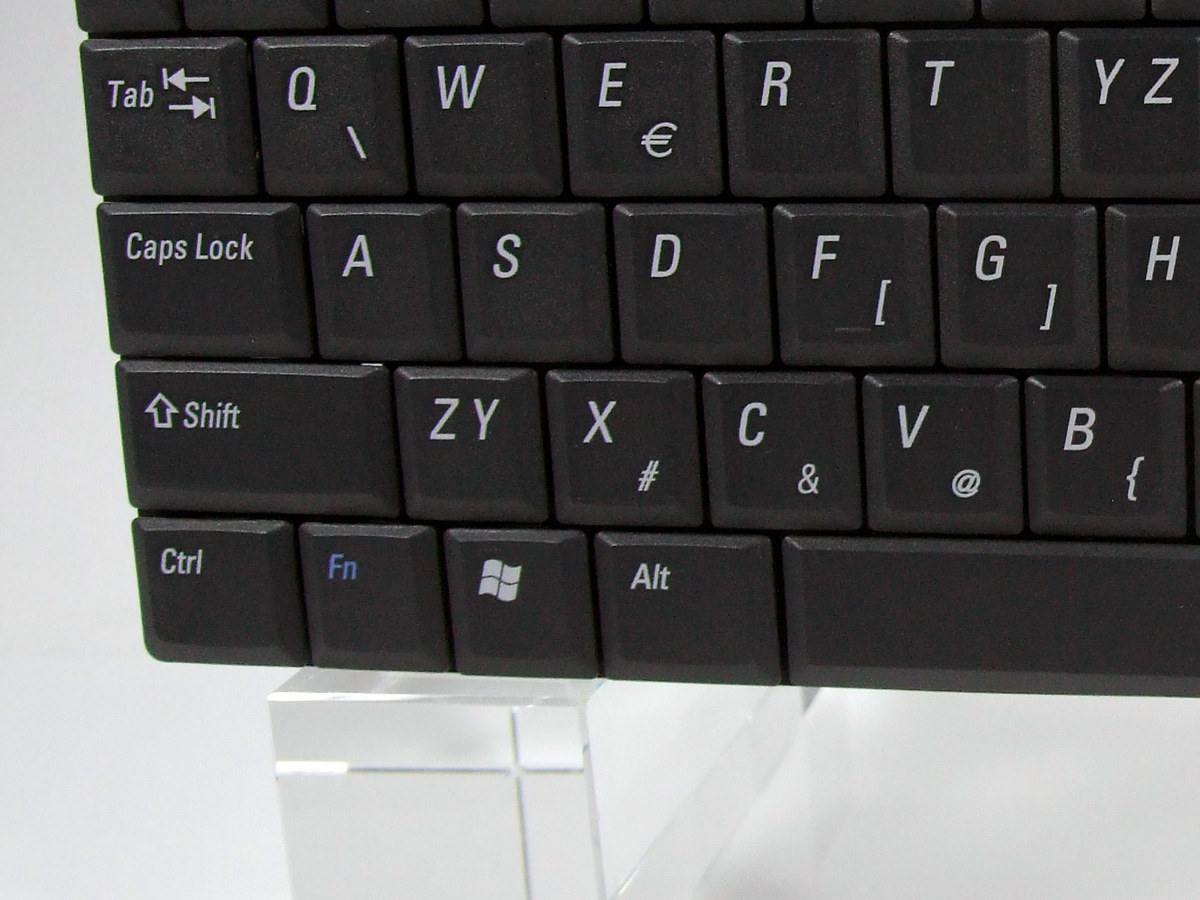 W0044 DELL Inspiron 300m česká klávesnice