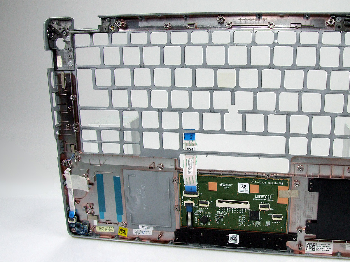 3JGVT YN78X DELL Latitude 5410 5411 D-PTG palmrest vč. touchpadu