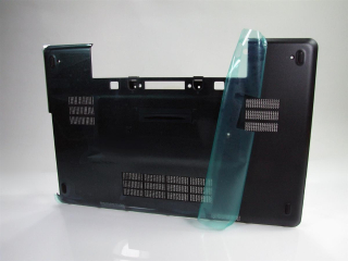 RHRWG DELL Latitude E5540 spodní kryt (servisní panel)